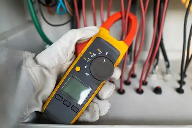 Calculate Total Energy Consumption with Clamp Meter