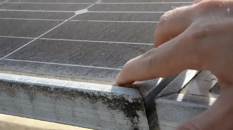 How To Clean Solar Panels On Roof Automatically?