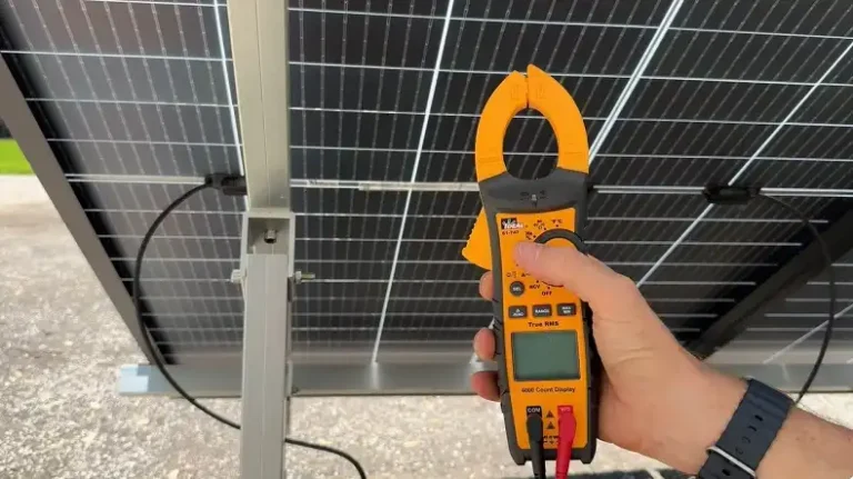 How Do You Calculate Solar Panel Output? 