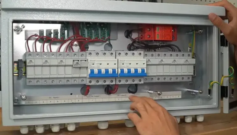 How To Install And Use A Solar Panel Combiner Box?